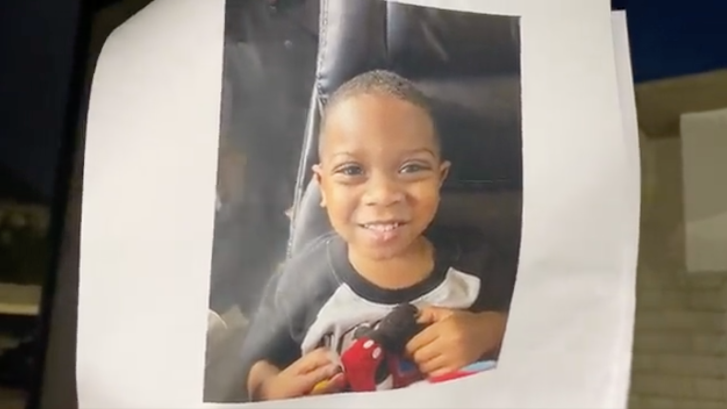 Police investigate after toddlers found wandering streets alone in Eastpointe, Warren
