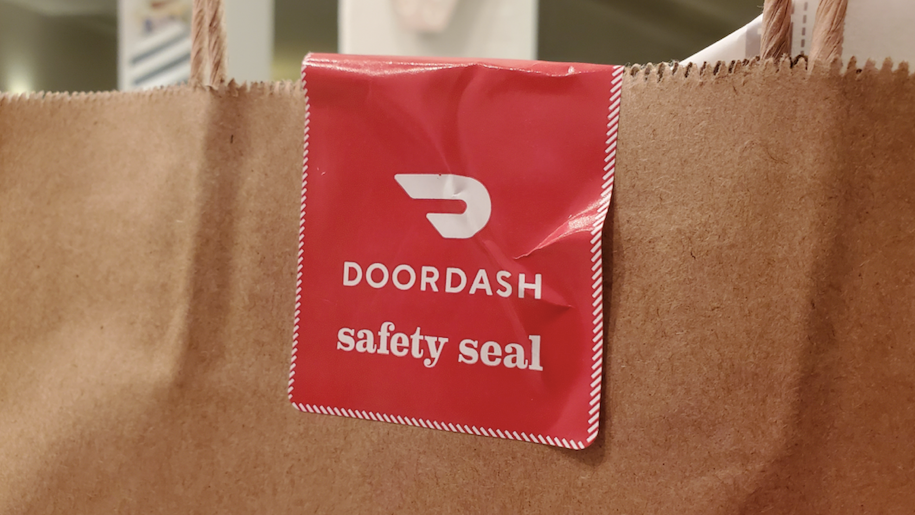 City: Grubhub, DoorDash deceived Chicago consumers, left restaurants holding the bag
