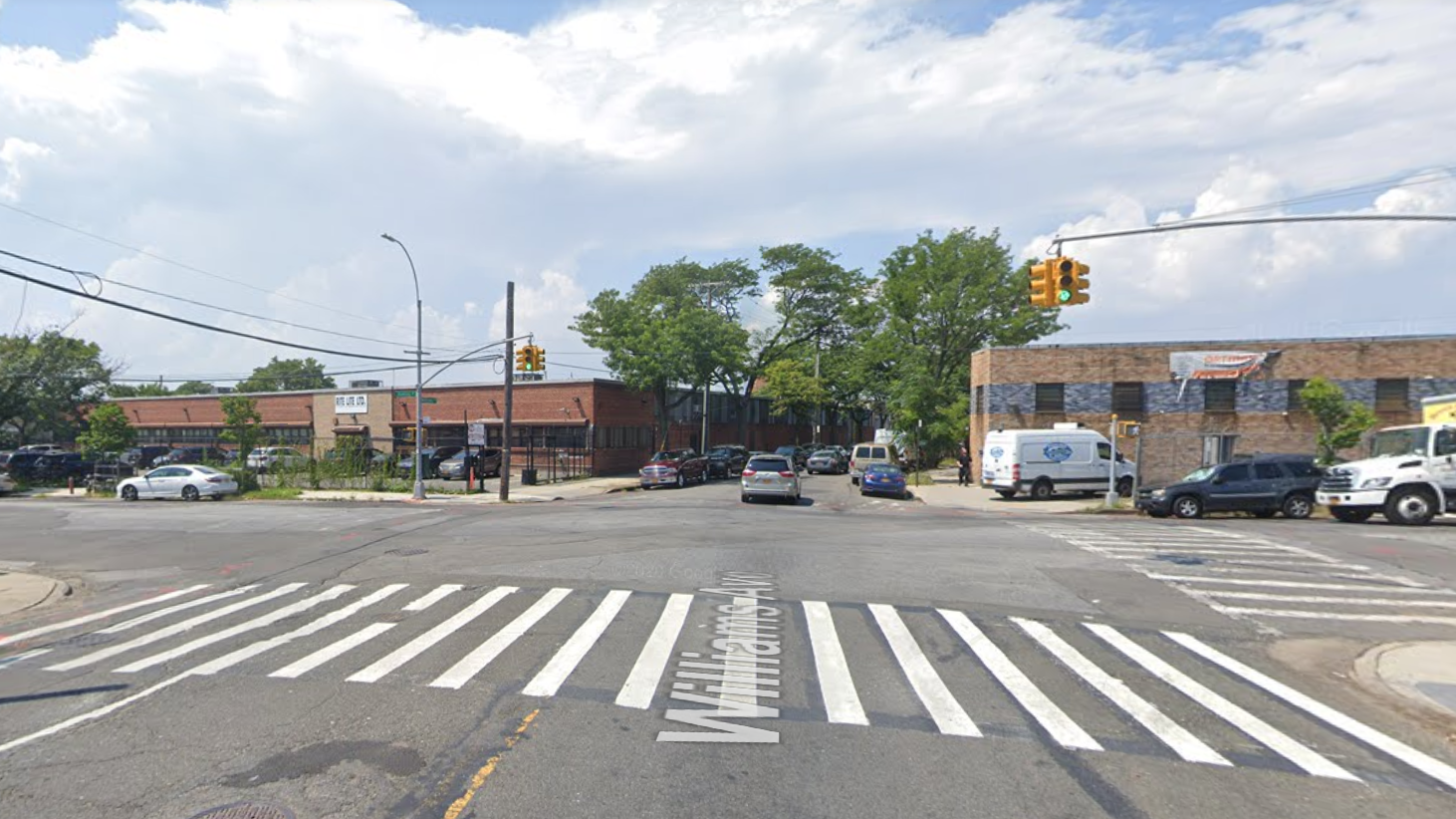 Motorcyclist, 35, killed after behind struck by turning driver in Brooklyn