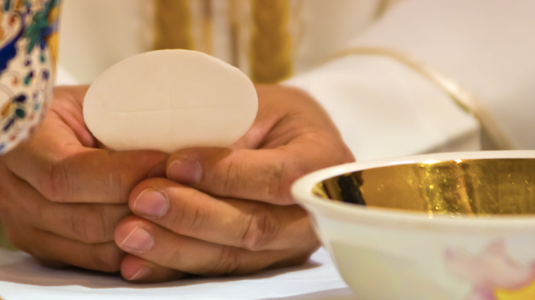 Priest reinstated at north suburban church after investigation: Cardinal