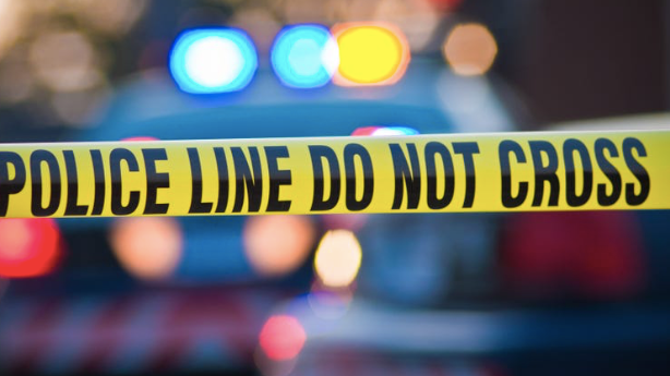 Two men kill each other in shooting, stabbing: police