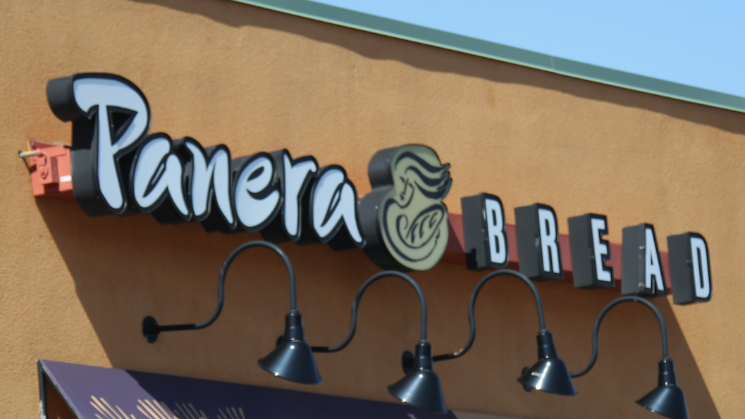 Naperville restaurant worker urges customers to be patient: 'Yelling at cashiers doesn't help'