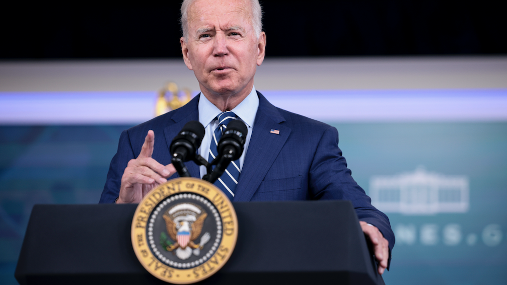 Biden cancels trip to Chicago amid debt ceiling negotiations in Washington