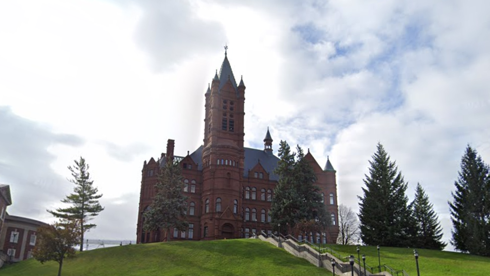 Syracuse University settles $3.7M gender pay lawsuit