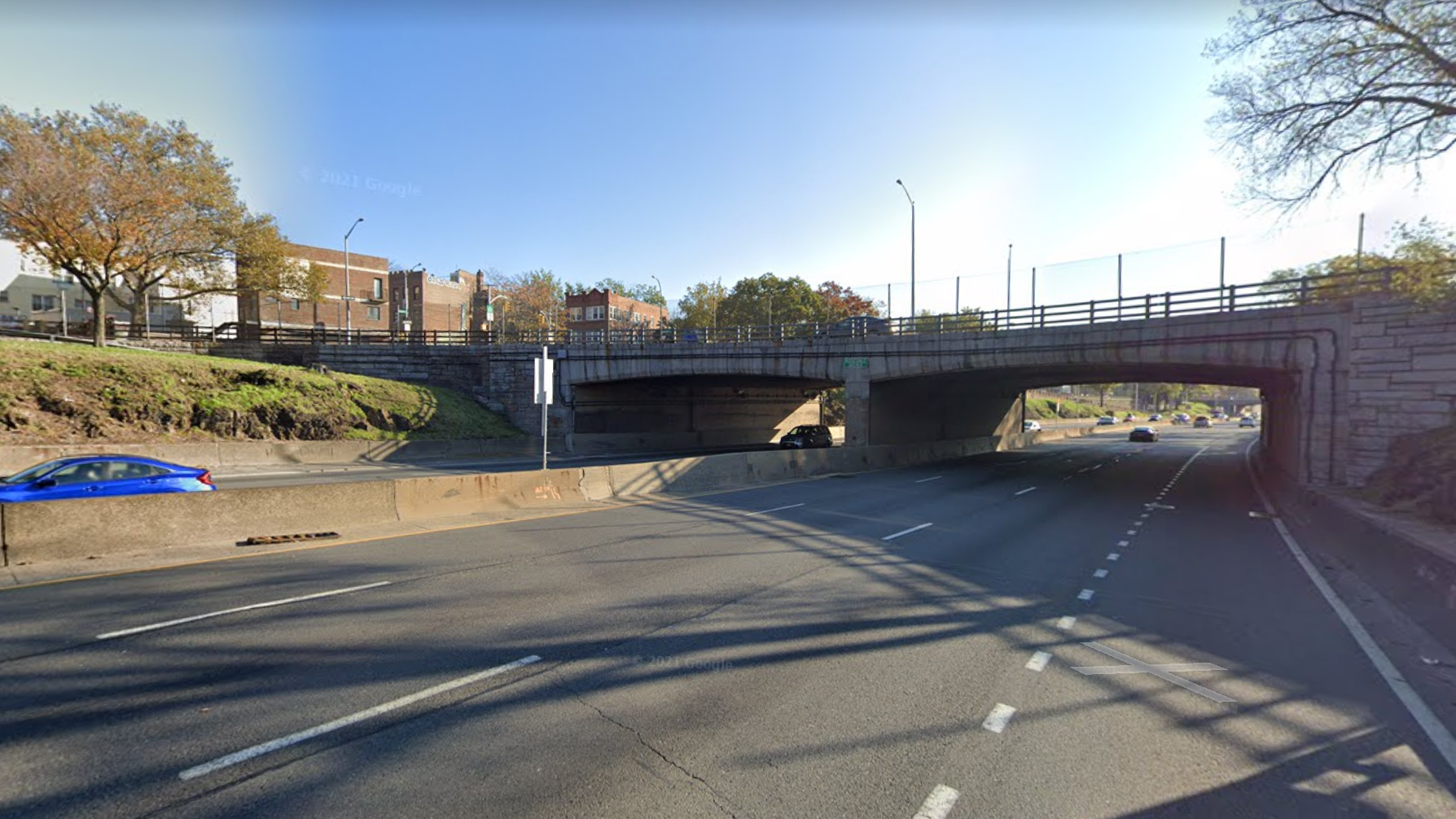 Passenger killed when drunk driver crashes on Cross Bronx Expressway: police