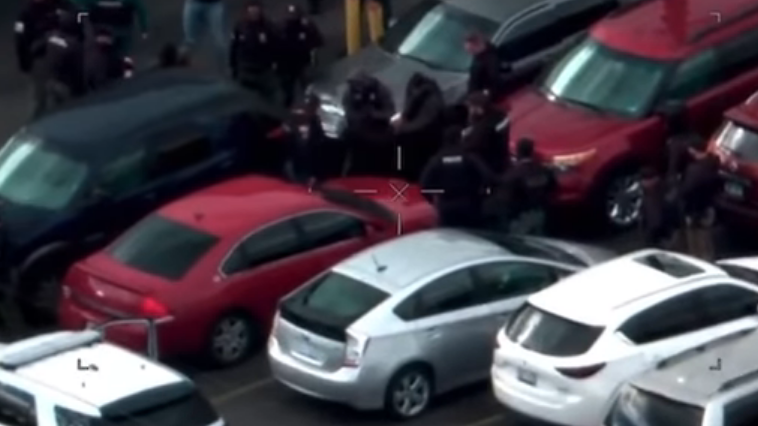 2 arrested for string of armed robberies after stopping to eat at IHOP [VIDEO]