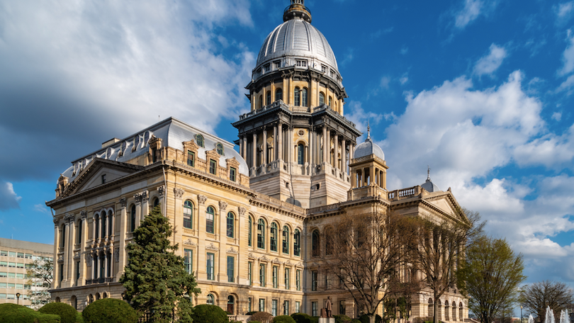 Illinois lawmakers agree to disagree on the state budget