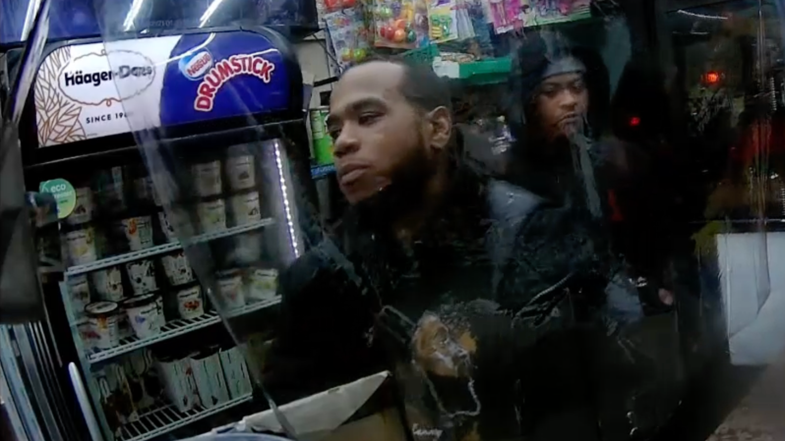 VIDEO: 2 sought in connection to fatal shooting of man, 25, in Upper Manhattan
