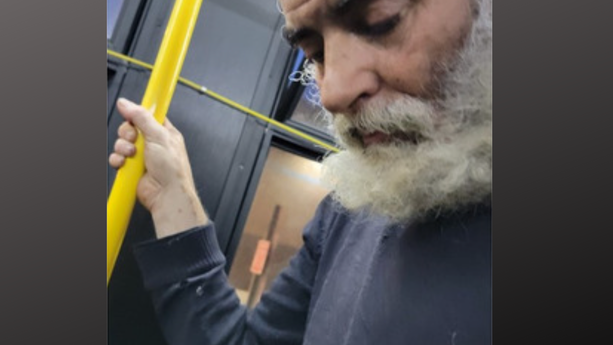 Man who groped 15-year-old girl, exposed himself on Bronx bus sought by NYPD