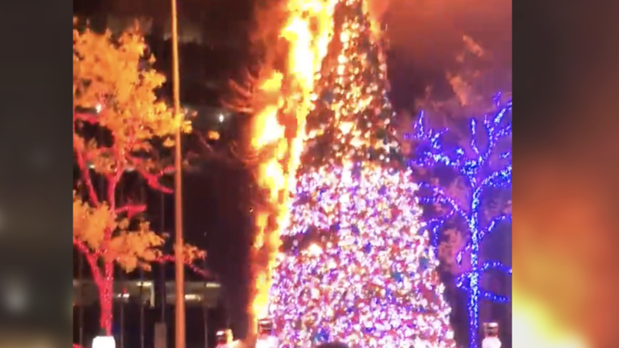 Christmas tree outside Fox News replaced, will be relit at 5 p.m. today following arson attack