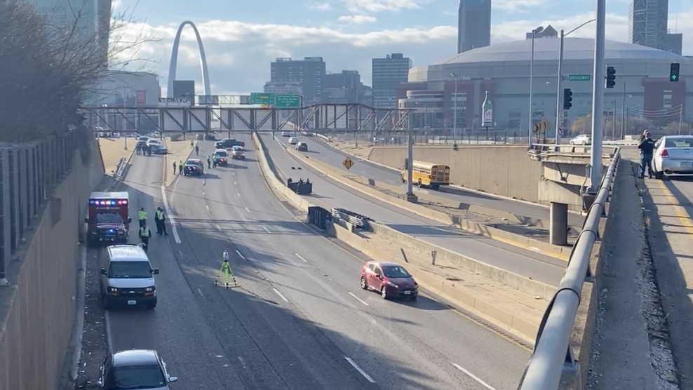 Suspect struck and killed running across St. Louis highway was juvenile escapee, police say