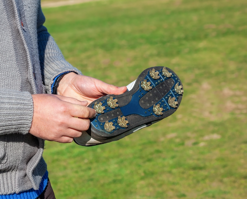 golf shoes