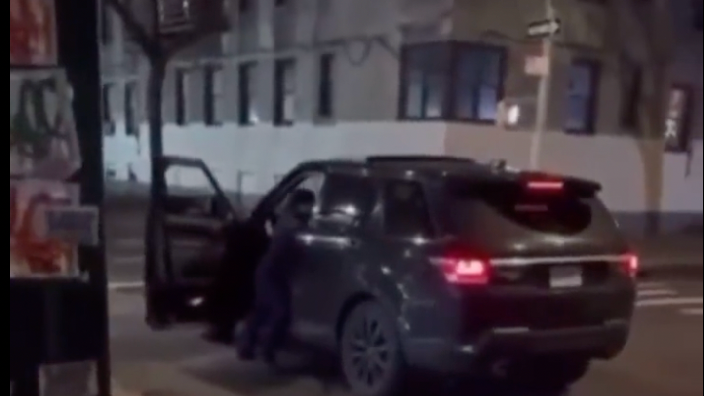 VIDEO: NYPD officer dragged from vehicle after trying to stop 'reckless' driver in the Bronx