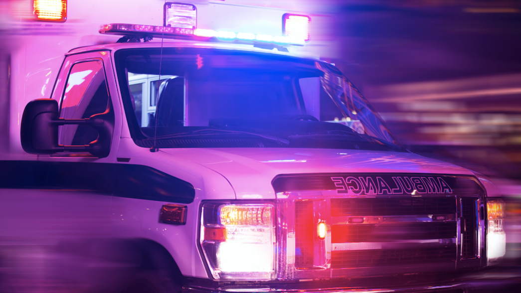 Man out on bail for weapons charge shoots at Chicago police officers: prosecutors