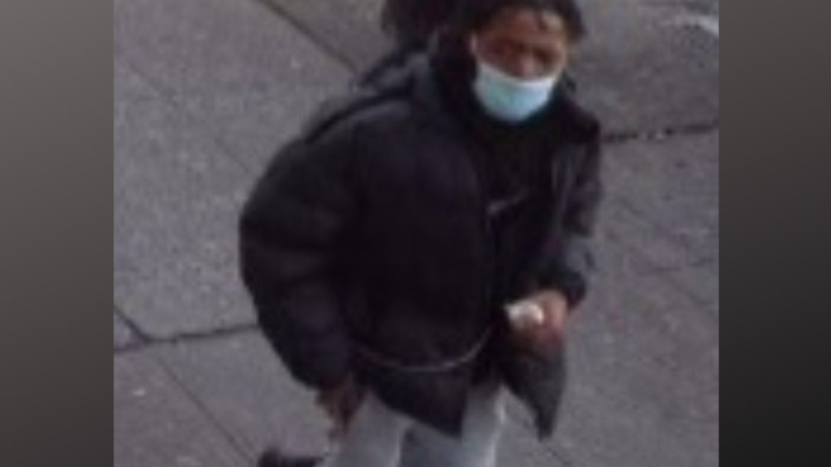 VIDEO: Man who grabbed woman's buttocks as she entered Bronx residence sought by police
