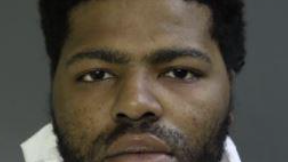 Man, 25, arrested after holdup at NJ Taco Bell drive-thru: police