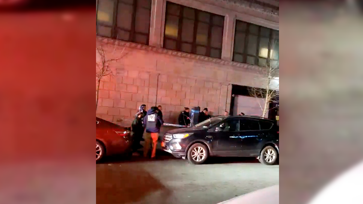Man, 19, fatally shot in Queens by gunman who believed he was in Bloods gang: police