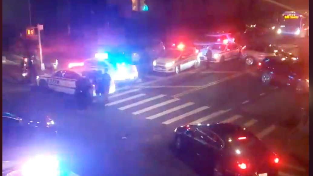 Teen gang member shoots, wounds officer, self in Bronx struggle: NYPD