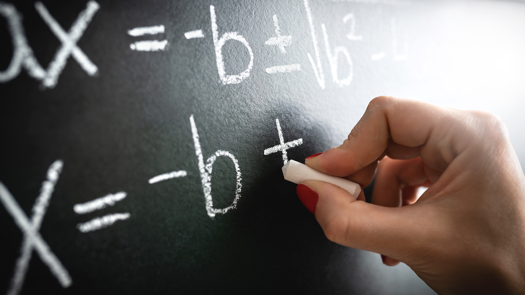 Illinois schools face dire shortage of teachers, subs: education group