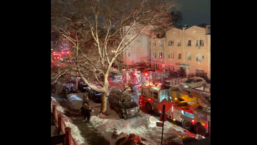 8 people, including firefighter injured in Brooklyn building blaze: FDNY