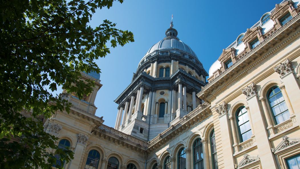 Illinois lawmakers cancel legislative business, with winter storm forecast