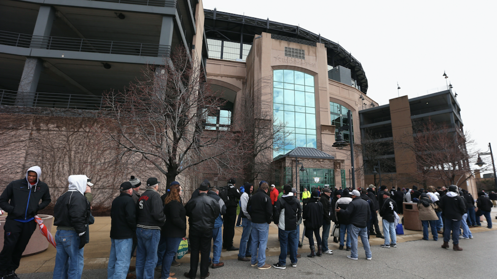 Ticket broker's fraud scheme actually helped White Sox, attorney argues