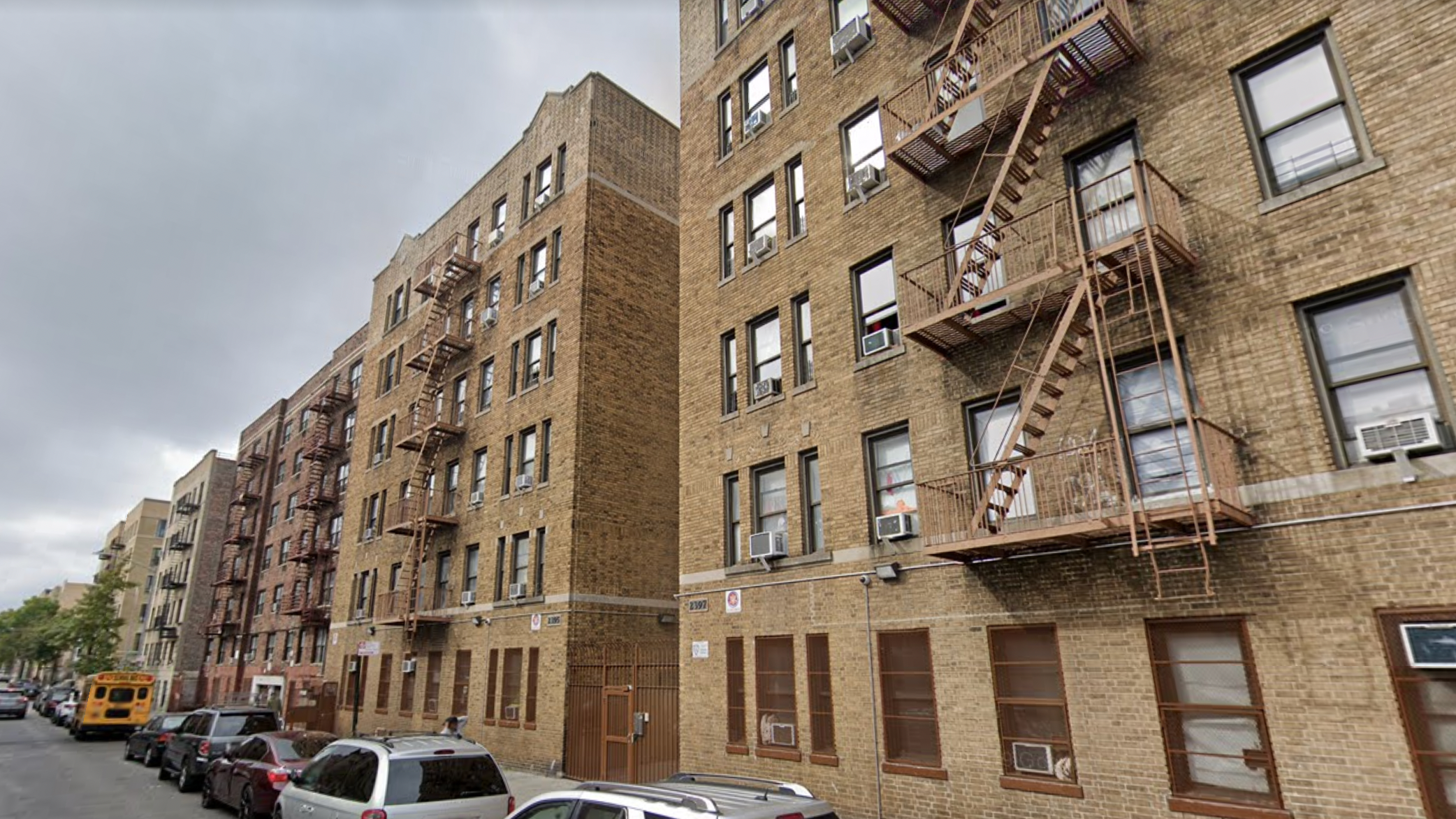 Bronx apartment building fire injures at least 9 people