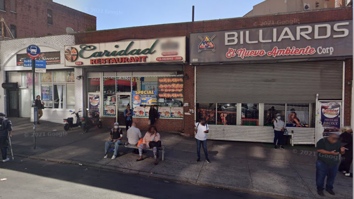 MTA bus driver attacked with tree branch in the Bronx: police