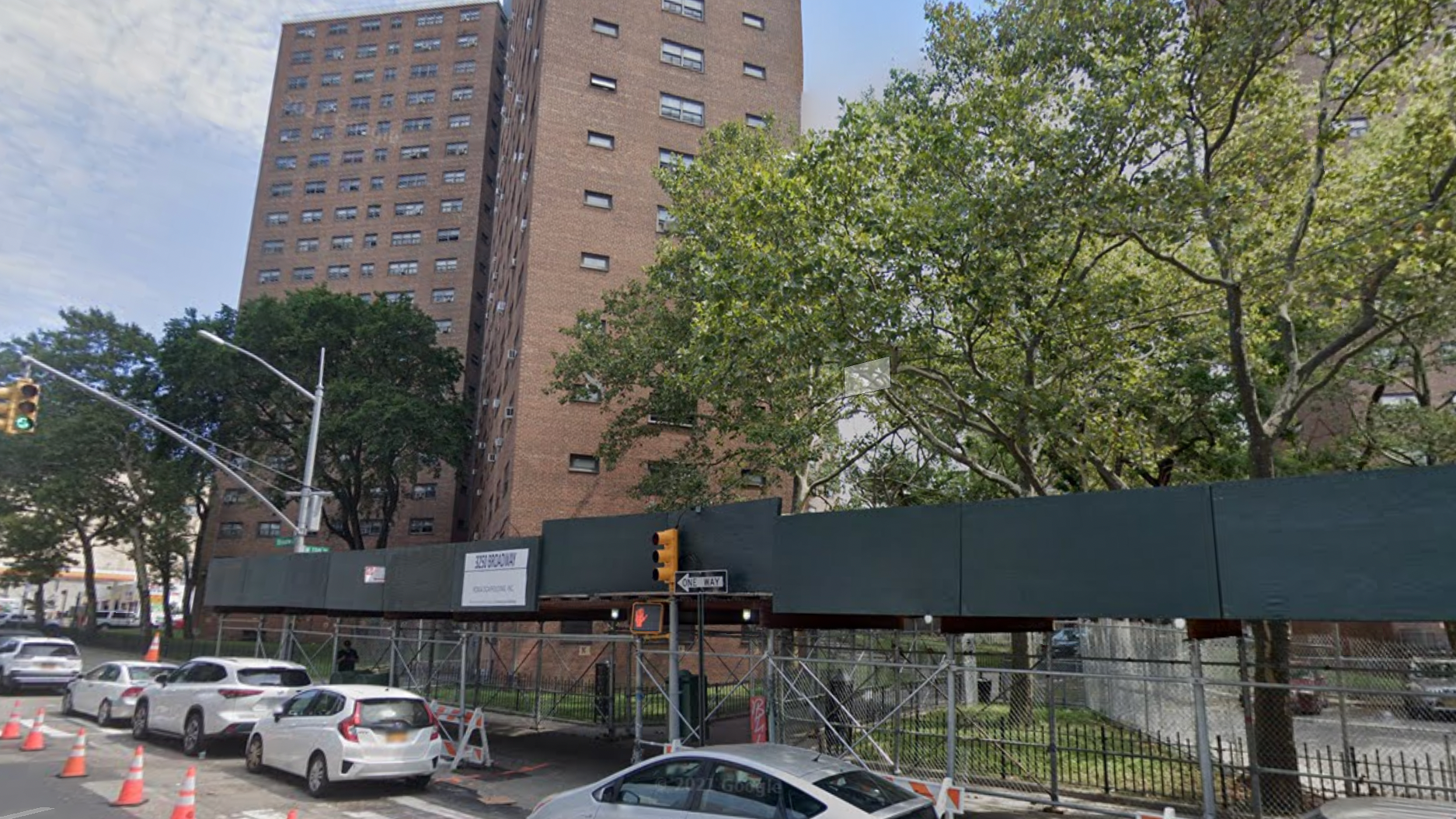 Two teens arrested in shooting of off-duty NYPD officer in Harlem