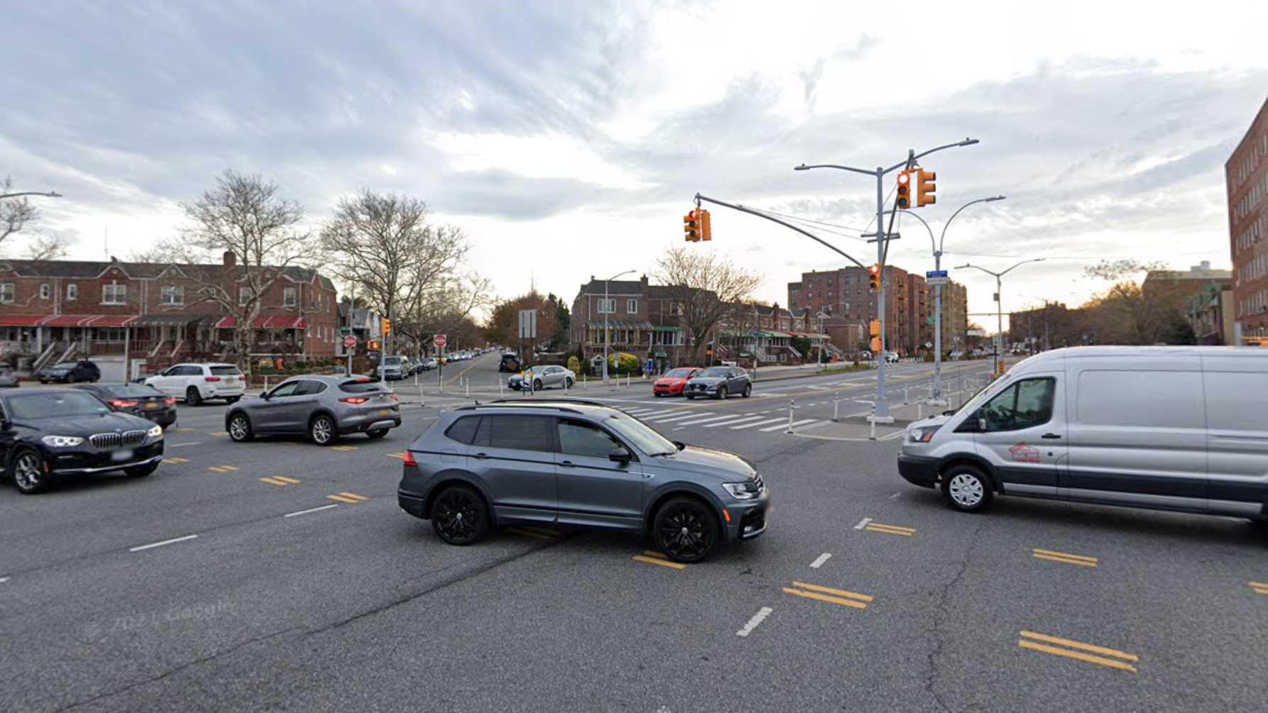 Teen fatally struck by car while crossing busy Brooklyn intersection