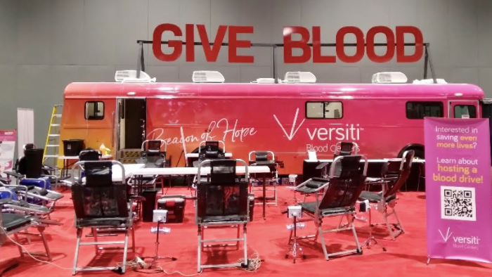 Blood donation bus pulls up at Chicago Auto Show