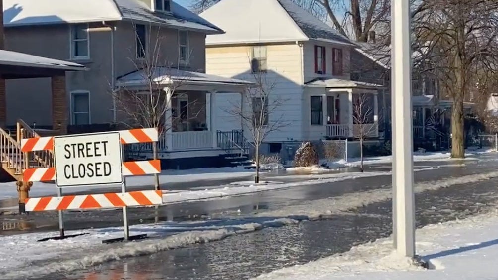 River Raisin ice jams cause flooding, road closures in Monroe [PHOTOS, VIDEOS]