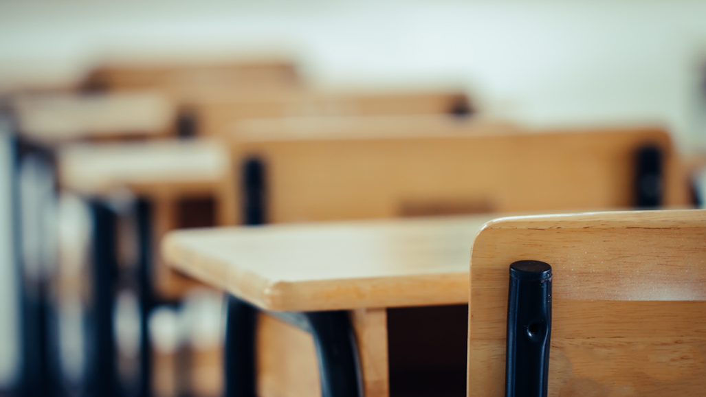2 Chicago school systems make different decisions on masks as mandates ease