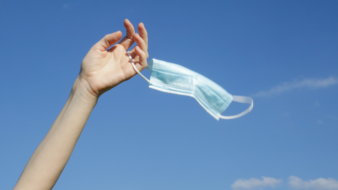 Under new CDC guidance, Chicago area and NW Indiana can go maskless indoors