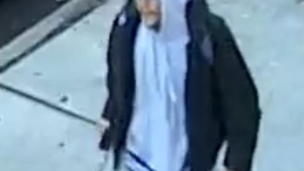 PHOTO: Man, 91, robbed and beaten with cane in Brooklyn; suspect sought