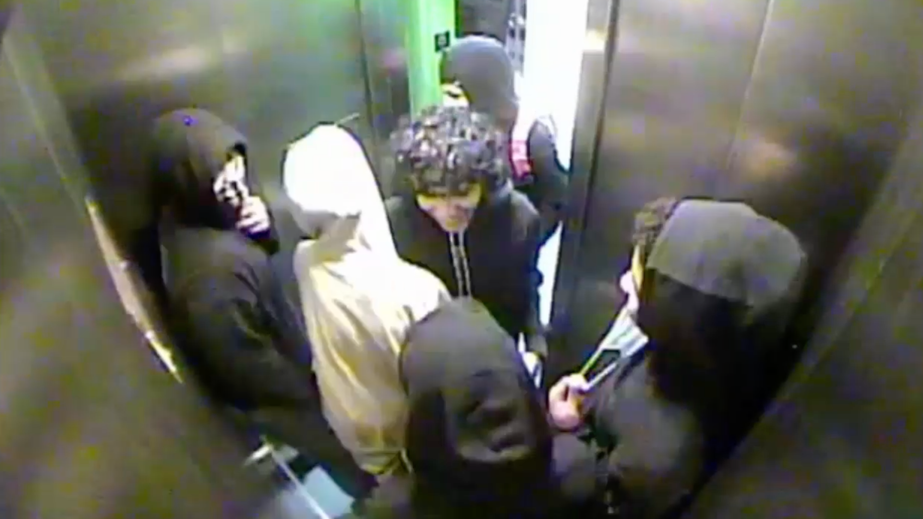 VIDEO: Group repeatedly strikes man, 51, during violent robbery inside LES park