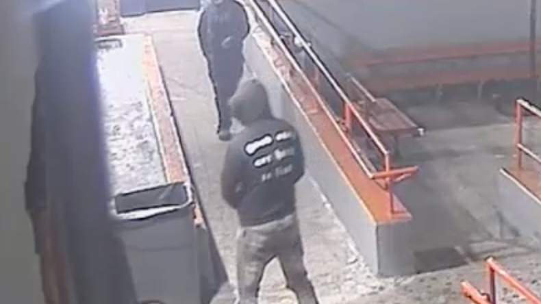 VIDEO: Boy, 16, critical after shot in chest in Brooklyn, 2 men sought