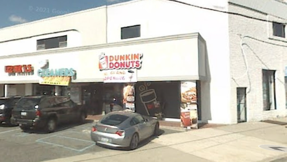 Suspect sought in LI Dunkin' Donuts robbery