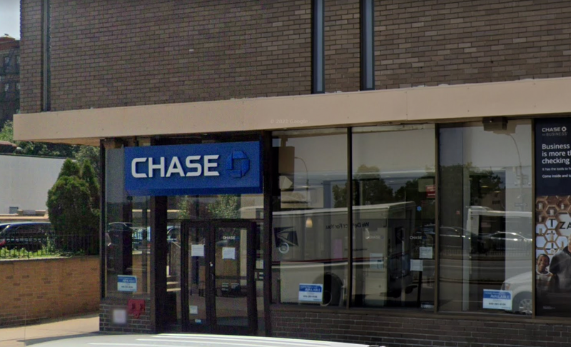 Chase Bank where robbery occurred