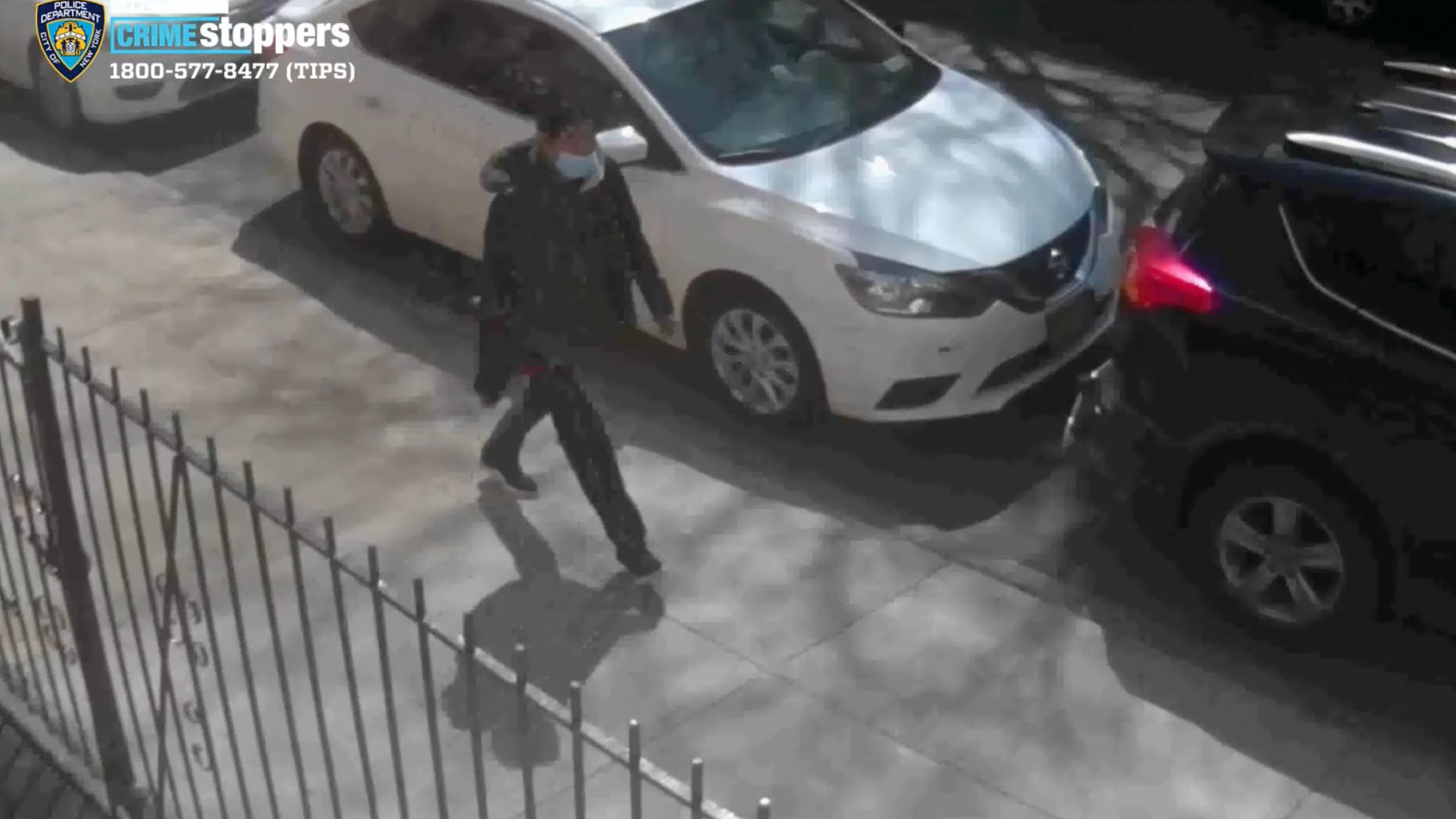 Woman, 70, stabbed in unprovoked attack on Brooklyn street, suspect sought