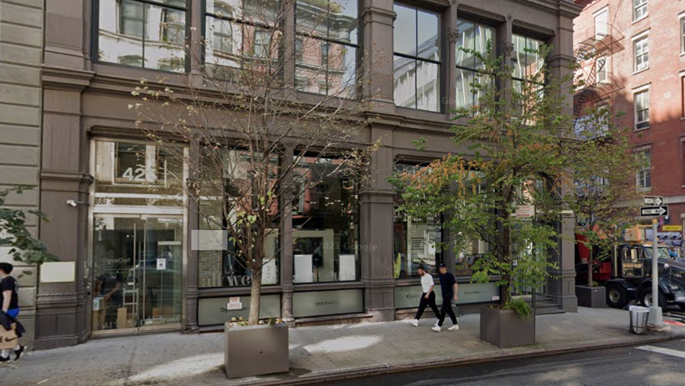 Man stabbed in head on SoHo street