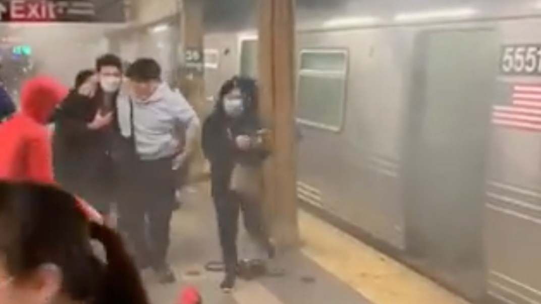 11 PHOTOS: Chaos and confusion at scene of Brooklyn subway attack