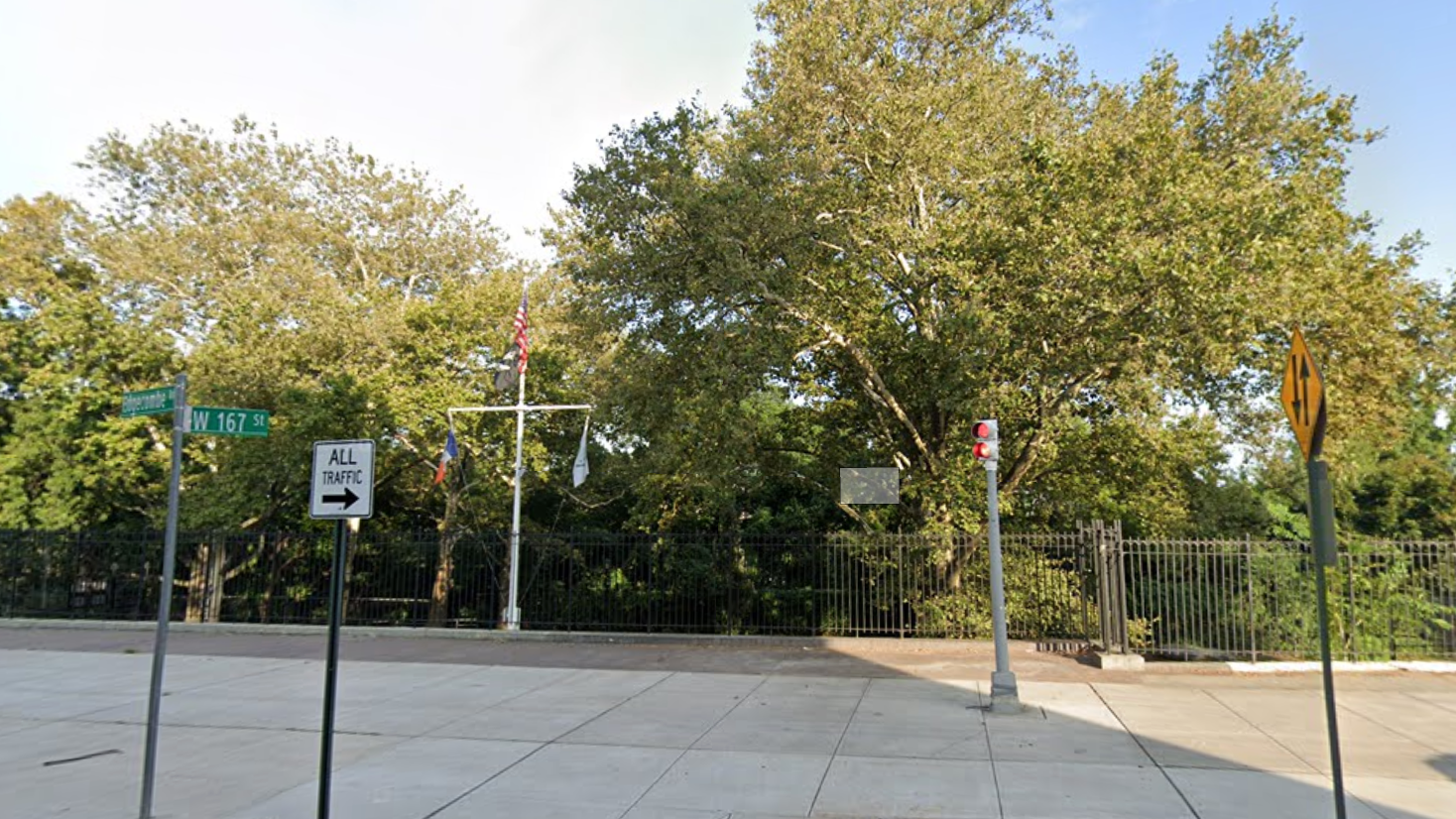 Tent with 2 men inside burns during Washington Heights brush fire