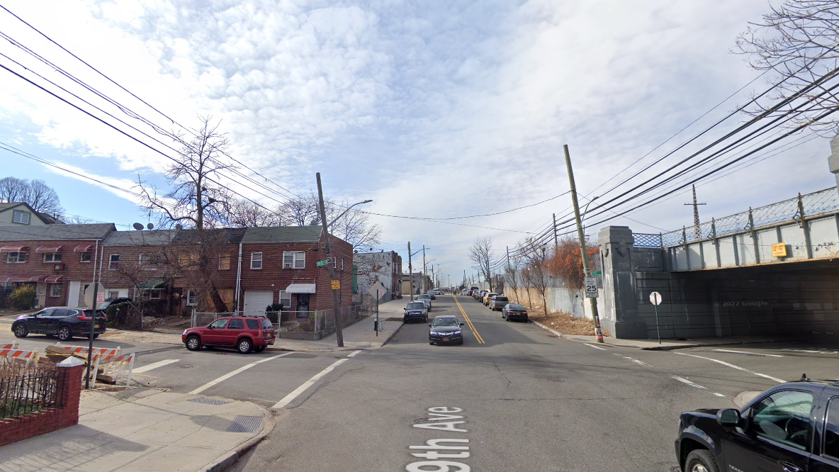 Car stolen with baby inside, child found safe in Queens