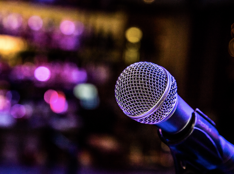 mic onstage
