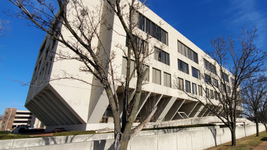 Is 'Brutalist' courthouse in Joliet worth saving?Preservationists think so