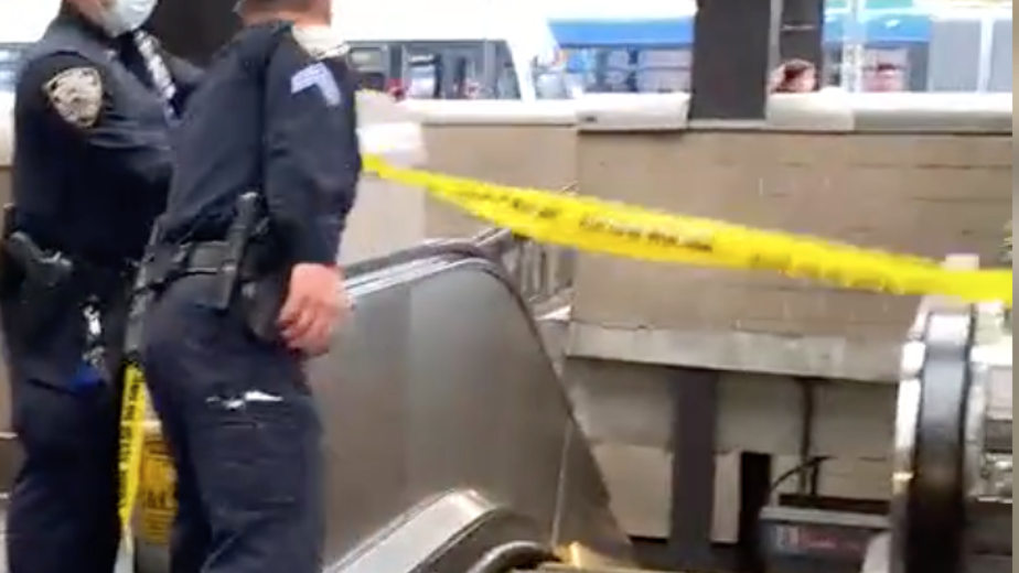 Man dies after being shot in the chest at Queens subway station: NYPD