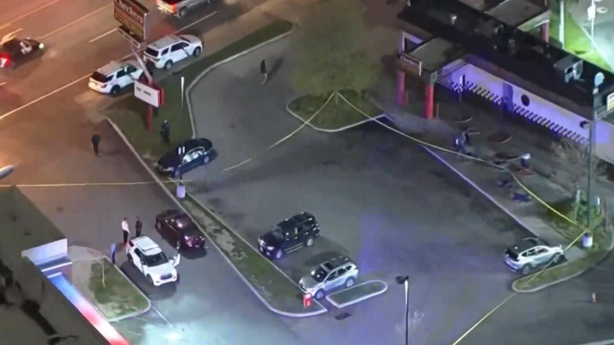Off-duty security guard, teen wounded in shootout outside Cobbs Creek beer store