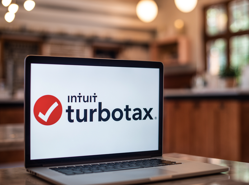 TurboTax log on laptop