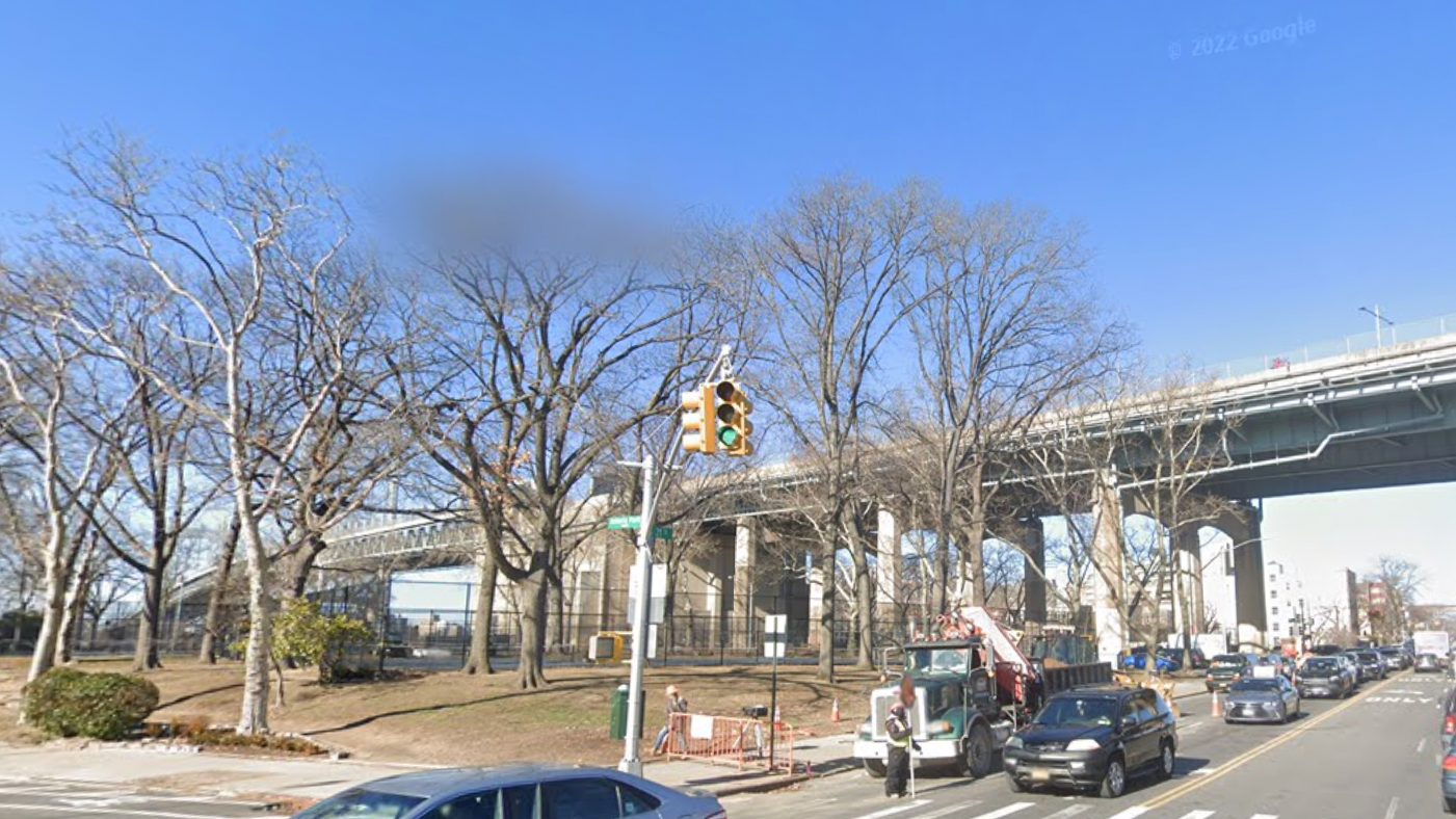 MTA worker fatally struck by car while crossing Queens street